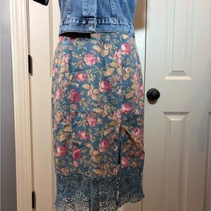 Free People vintage Floral Blue and Pink Skirt with Lace Hem